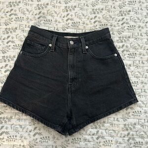 Levi high waisted shorts